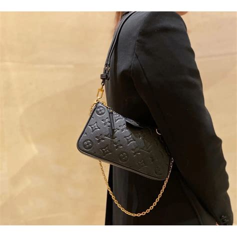 easy pouch louis vuitton|More.